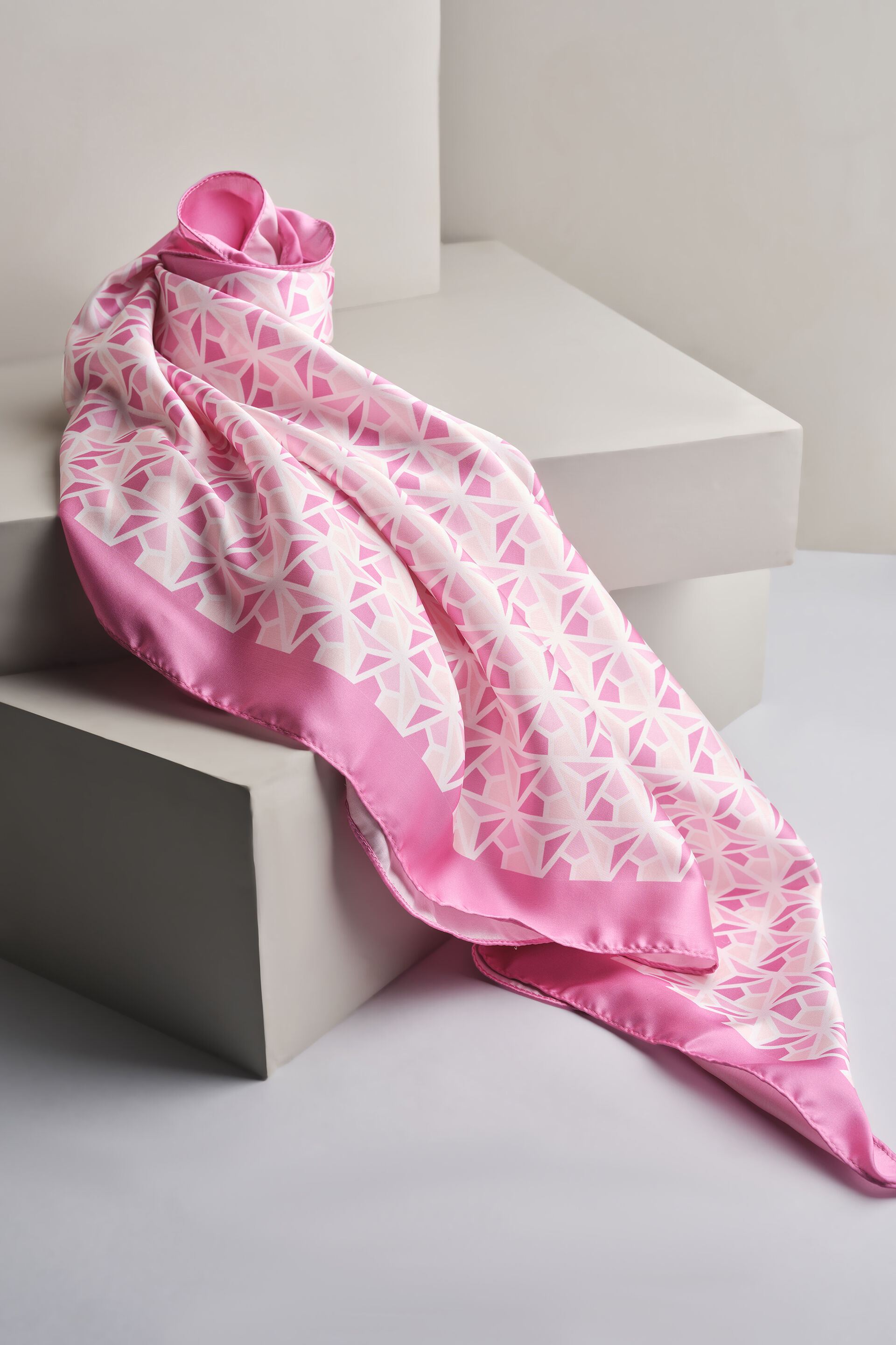 Dainty Scarf, , image 1
